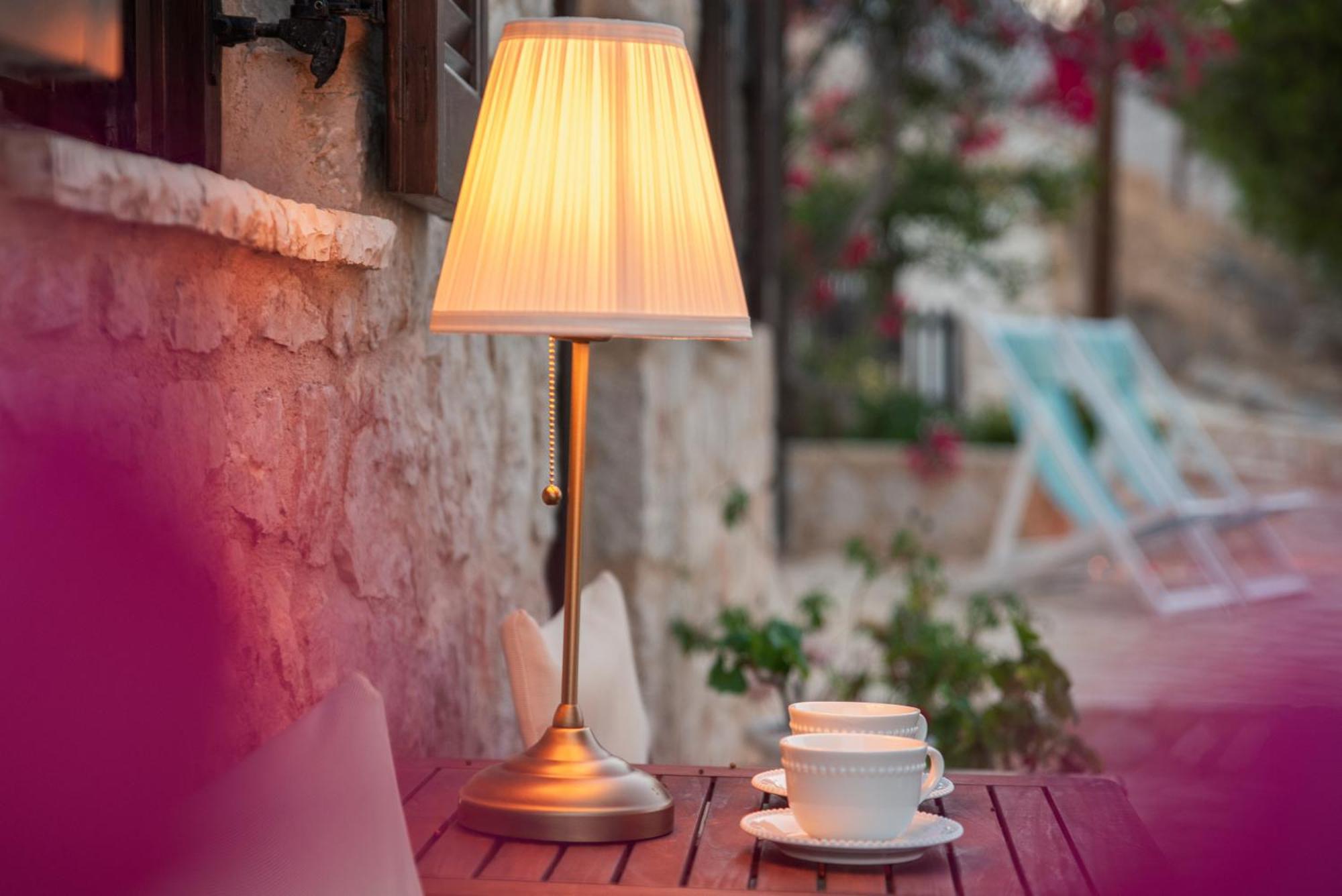 Villa Ftenagia Chalki Town Ngoại thất bức ảnh