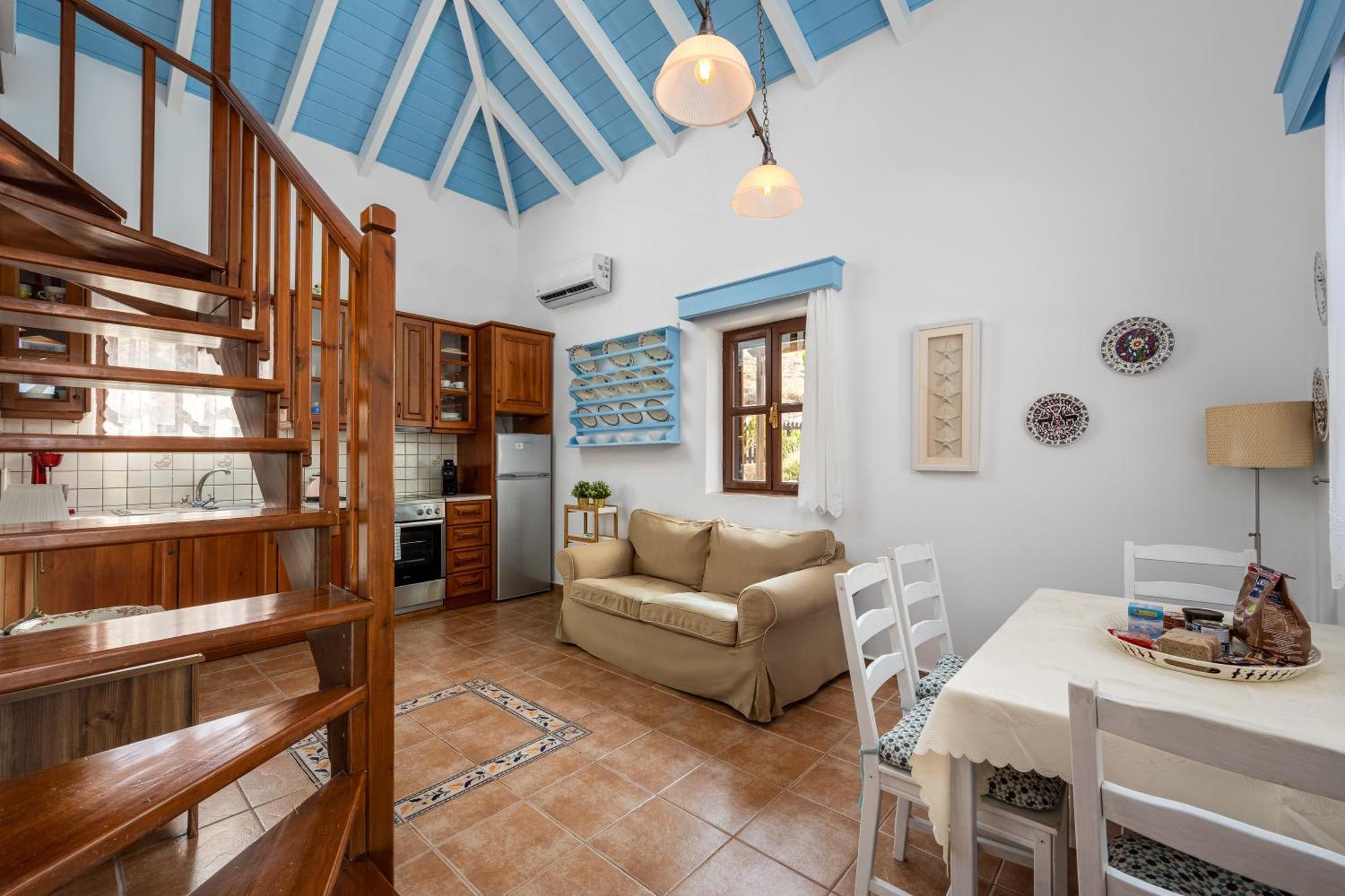 Villa Ftenagia Chalki Town Ngoại thất bức ảnh