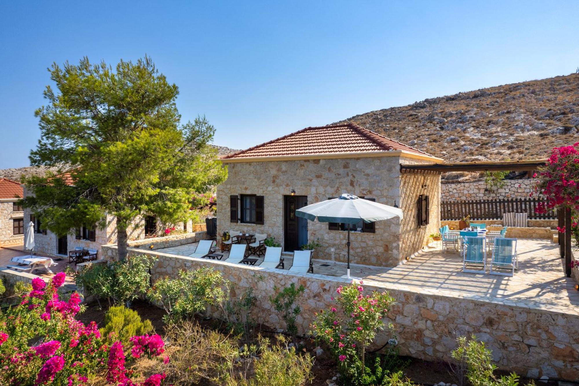 Villa Ftenagia Chalki Town Ngoại thất bức ảnh